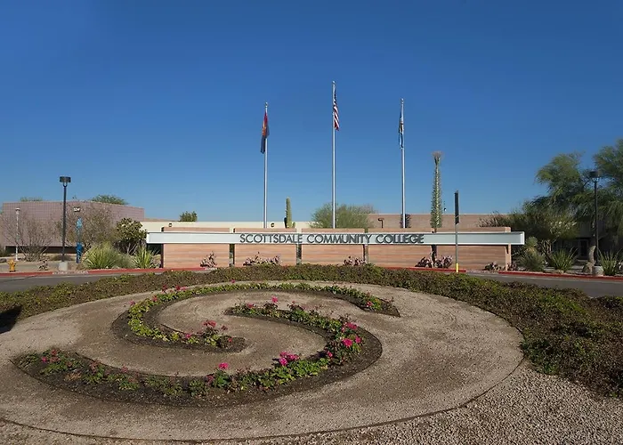 Fully Furnished 1br Suite-prime Location 110 * Scottsdale