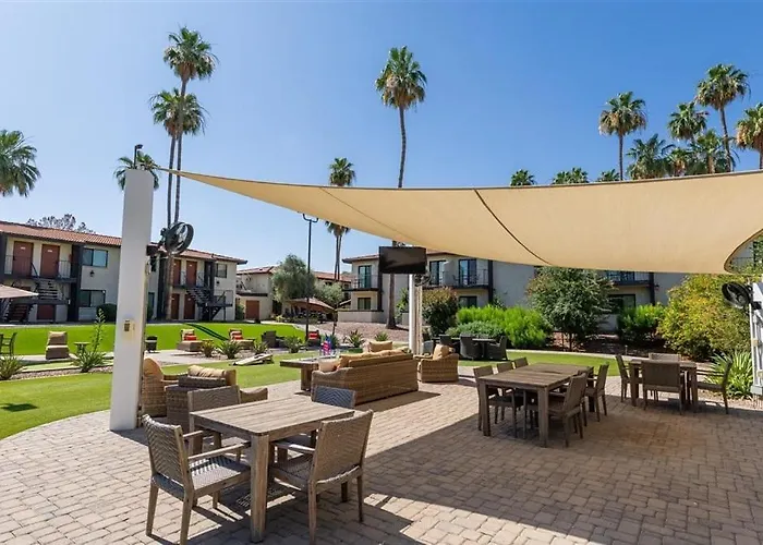 Fully Furnished 1br Suite-prime Location 110 Scottsdale